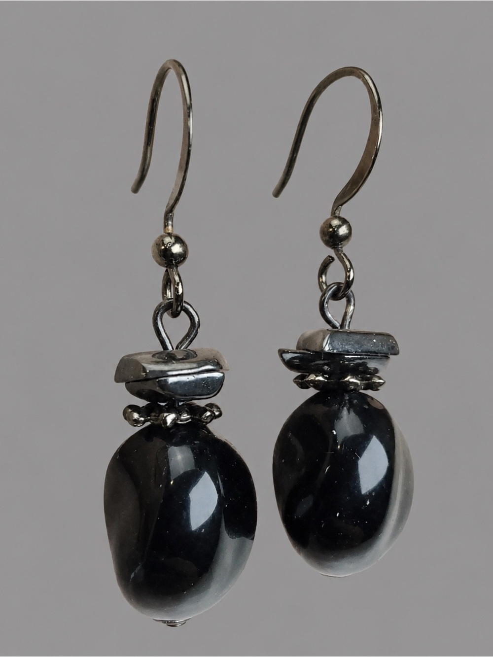 Gorgeous Black stone gunmetal costume pierced earrings